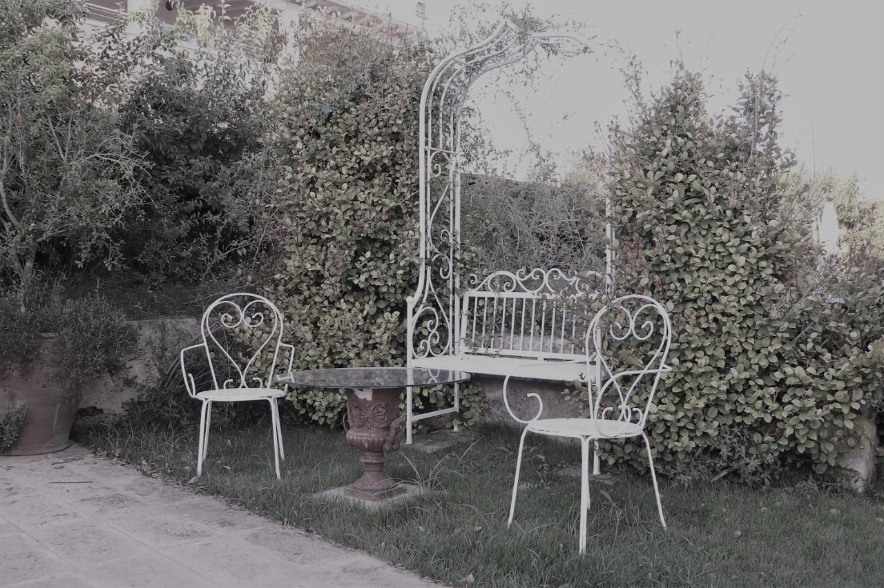 Agriturismo Li Calizzi Arte E Natura Novoli Buitenkant foto
